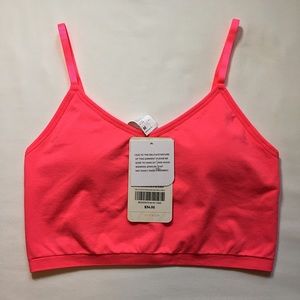 Fabletics | Sync Seamless Midi Bra, Med. | NWT!